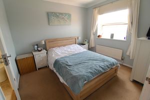 Bedroom- click for photo gallery